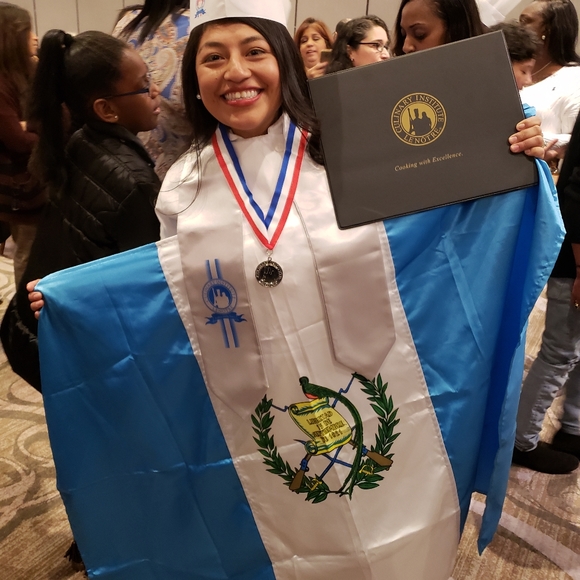 Other - Meet your posher ....Make and offer !!